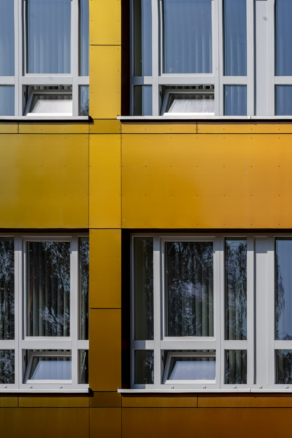 Sportschule Zinnowitz mit Rockwool Chameleon Fassadenplatten