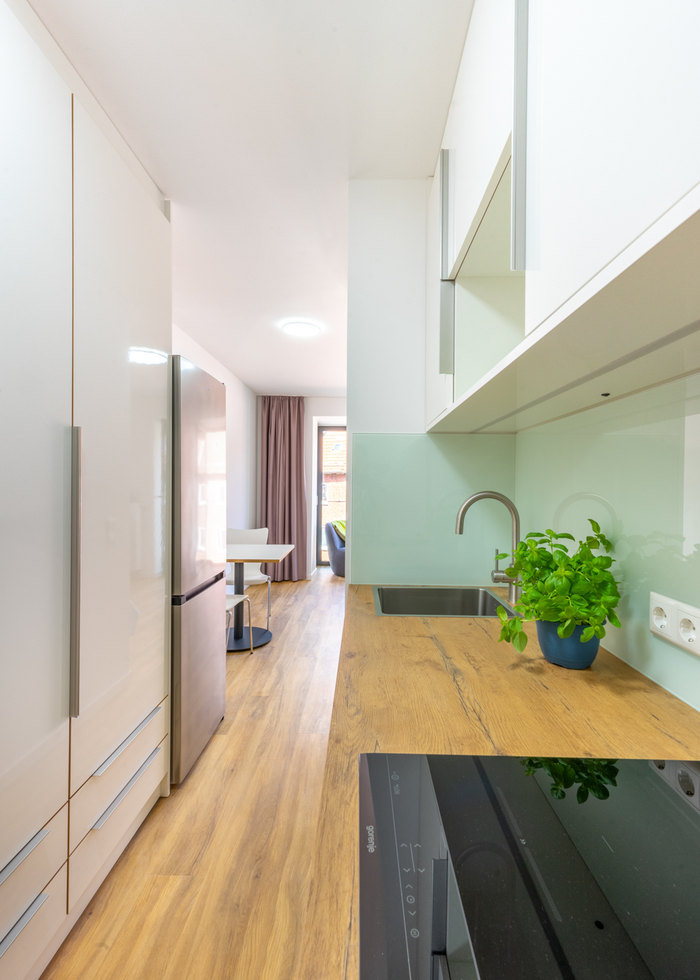 Küchenzeile im Appartement im Fünfgiebelhaus in Kiel